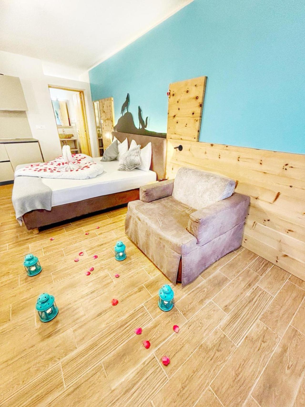 Chalet Torcel Affittacamere San Lorenzo Dorsino Exteriör bild
