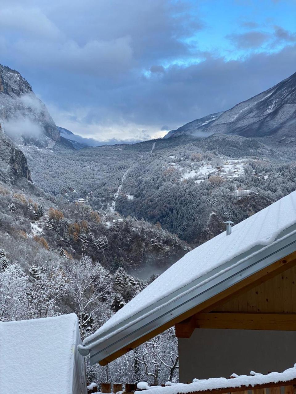 Chalet Torcel Affittacamere San Lorenzo Dorsino Exteriör bild