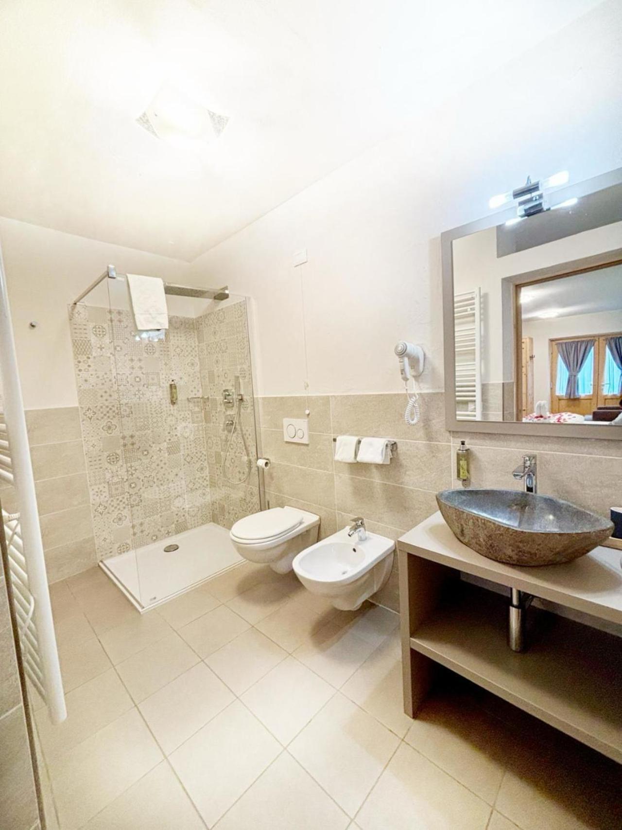Chalet Torcel Affittacamere San Lorenzo Dorsino Exteriör bild
