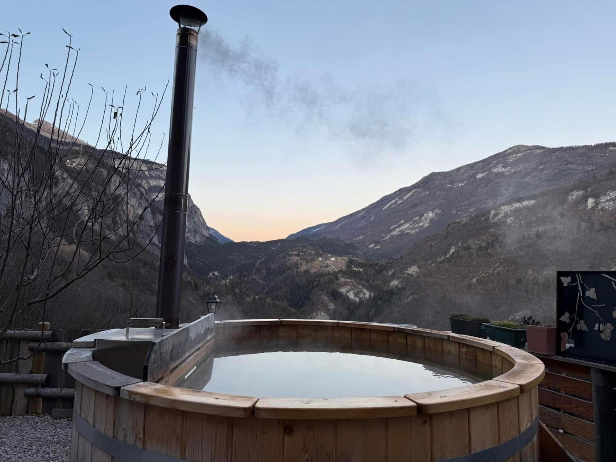 Chalet Torcel Affittacamere San Lorenzo Dorsino Exteriör bild